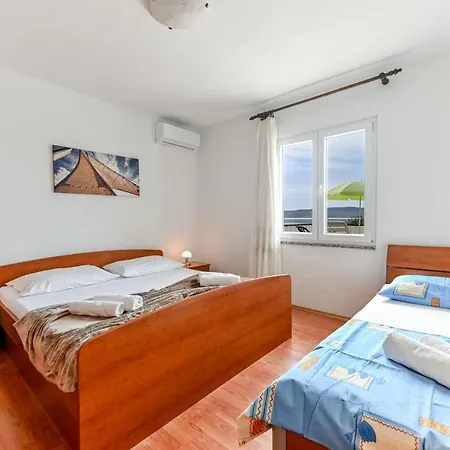 Apartment Apartments By The Sea Seline, Paklenica - 6564 Starigrad Paklenica