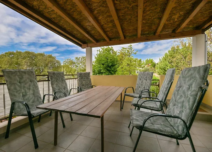 Apartment Apartments By The Sea Seline - Paklenica - 6564